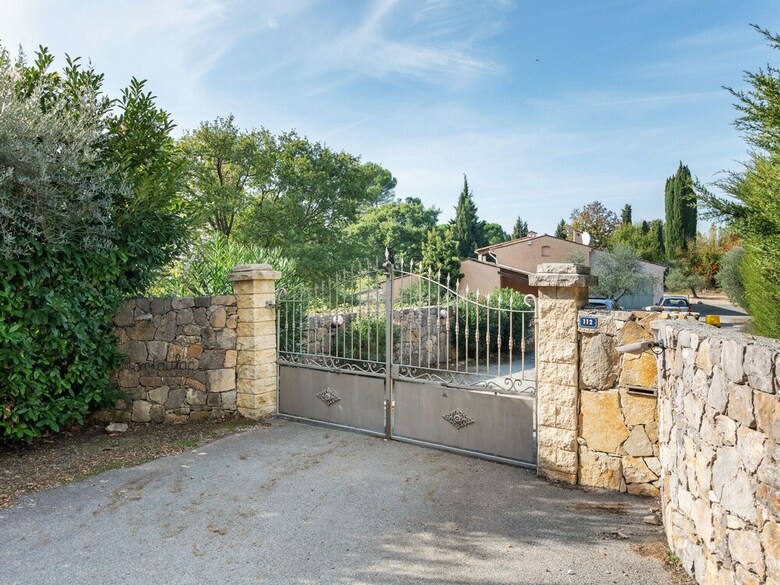 South French Air-conditioned Villa With Heated Pool And Panoramic Views
