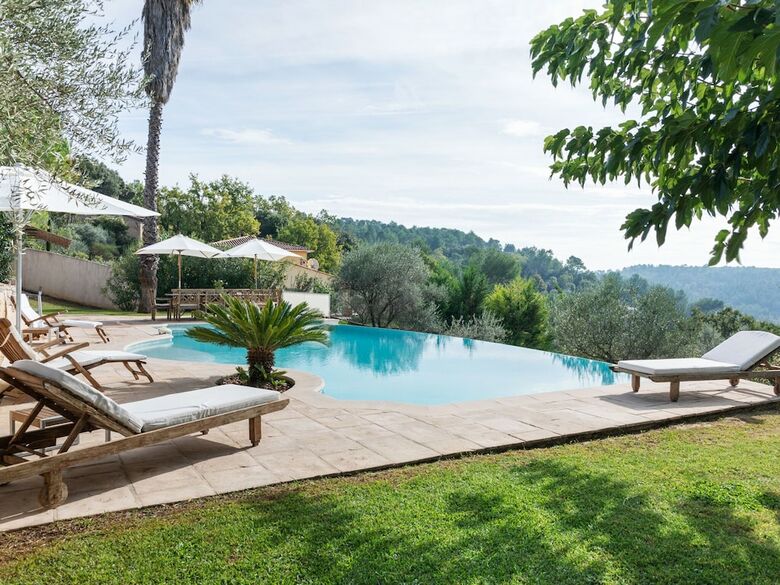 South French Air-conditioned Villa With Heated Pool And Panoramic Views