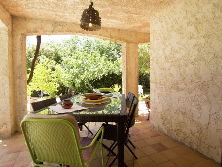 Apartment In A Villa With Shared Pool In La Ciotat, 5 Min From The Beach!