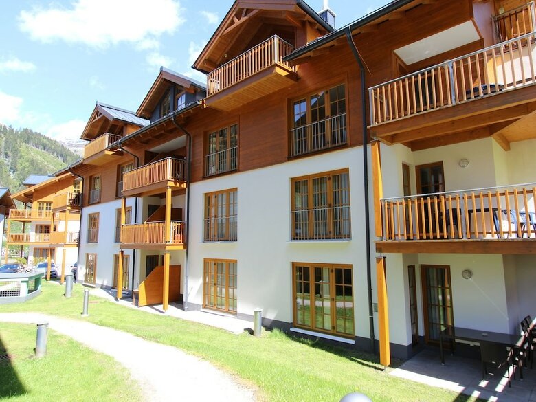 Modern Apartment In Rauris By The Forest