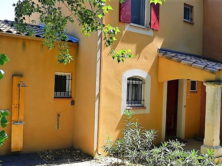 Cosy Holiday Home In Arles With Pool