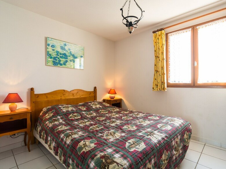 Apartment In Le Barcar�s With Swimming Pool, Balcony, Garden