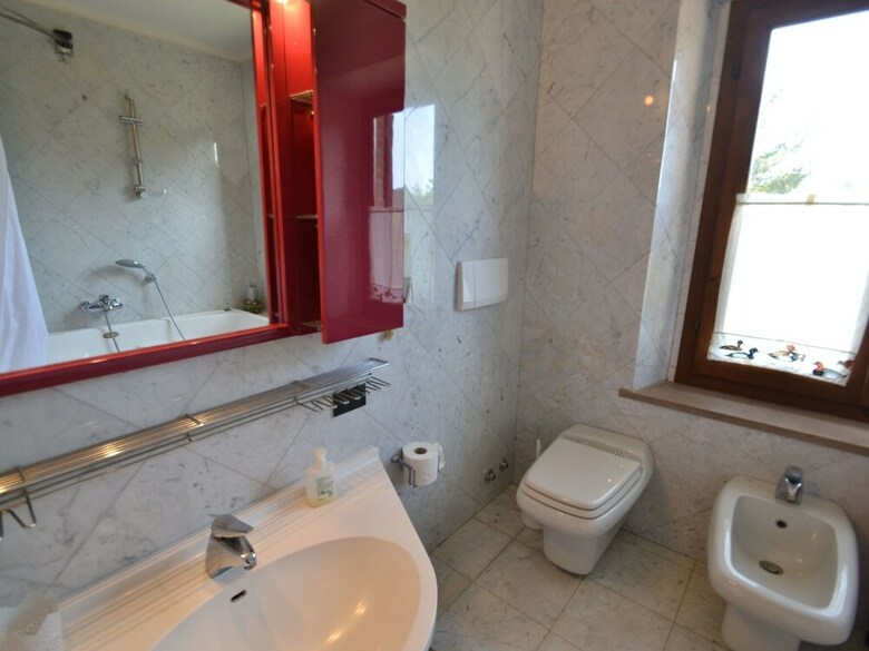 Villa House With Private Pool, Pizza Oven, Bbq, Ping Pong, Jacuzzi, Just Call It!