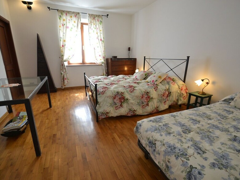 Villa House With Private Pool, Pizza Oven, Bbq, Ping Pong, Jacuzzi, Just Call It!