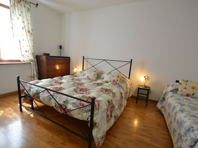 Villa House With Private Pool, Pizza Oven, Bbq, Ping Pong, Jacuzzi, Just Call It!