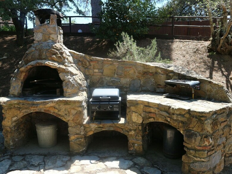 Villa House With Private Pool, Pizza Oven, Bbq, Ping Pong, Jacuzzi, Just Call It!