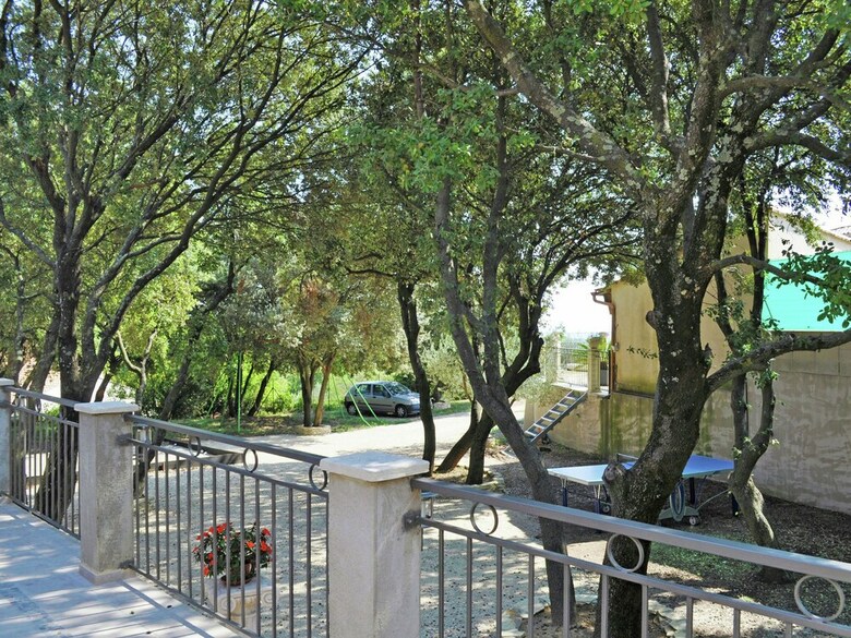 Modern Villa With Private Swimming Pool In L�denon