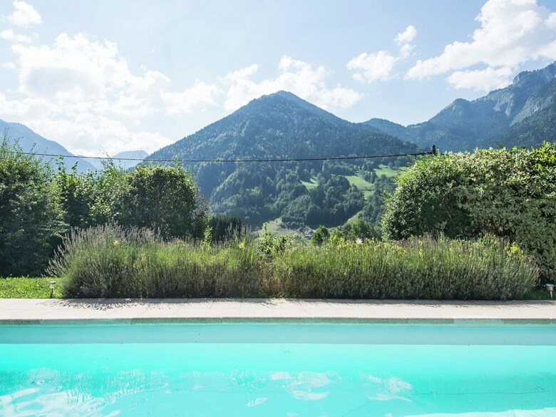 Secluded Villa In Biot With Swimming Pool