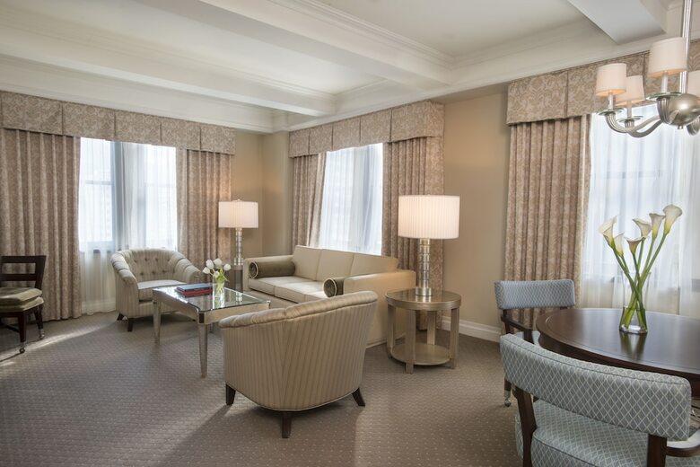 Hotel Warwick