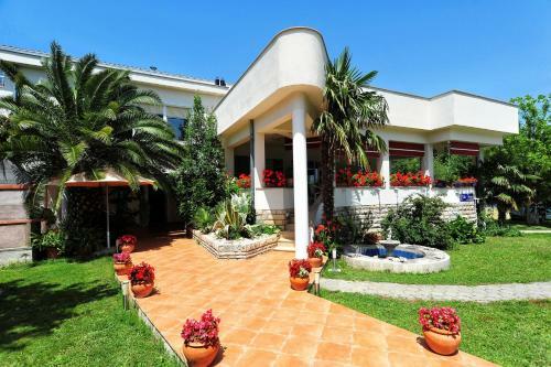 Apartamentos Villa Fontana