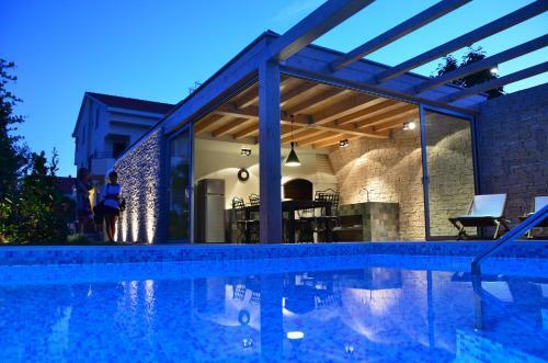 Apartamentos Villa Mirakul