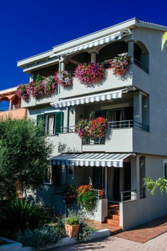Apartamentos Villa Mirakul