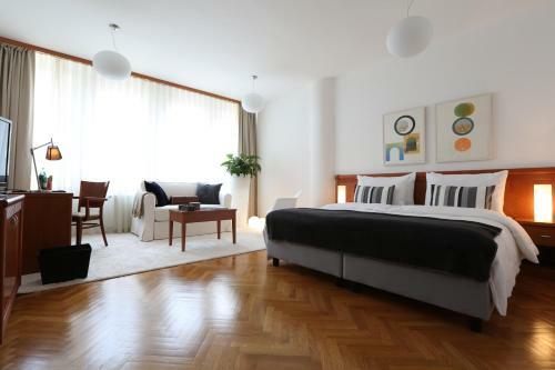 Apartments Angel Main Square