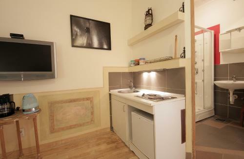 Hostal Guesthouse Lessi
