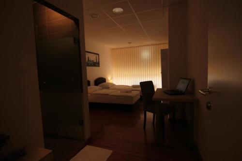 Hostal Rooms Xxl