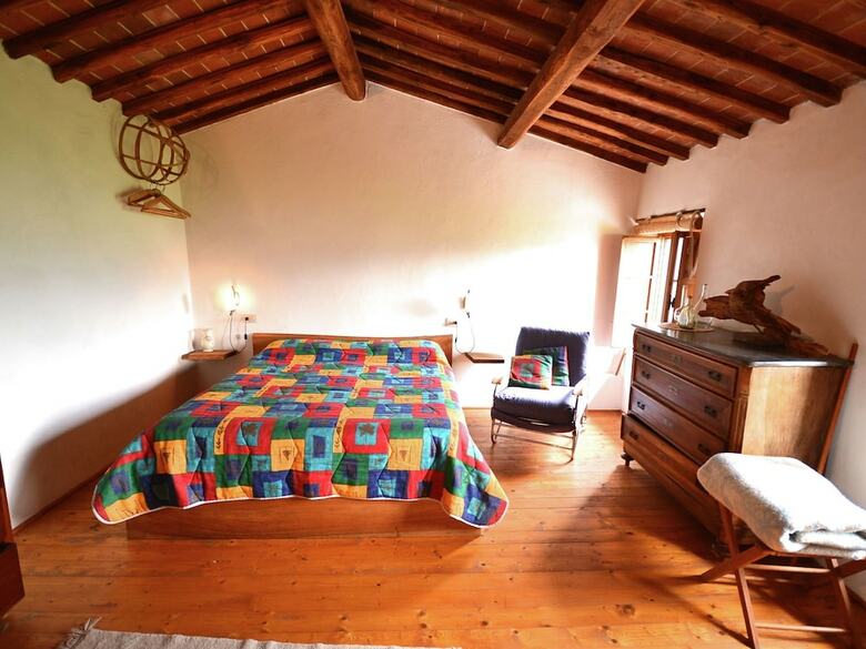 Vintage Cottage In Pescia With Jacuzzi