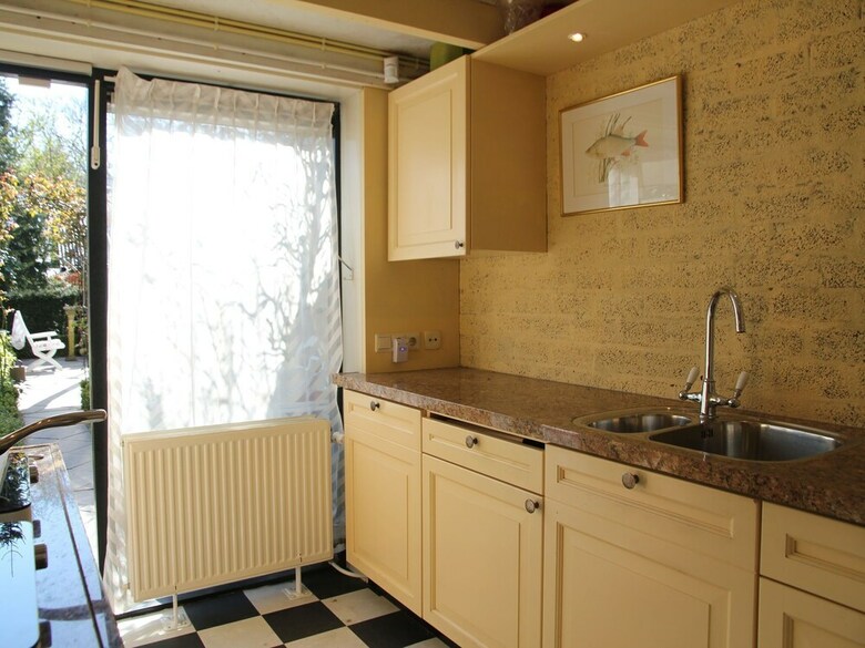 Cosy Holiday Home In Heiloo With Sunlit Terrace