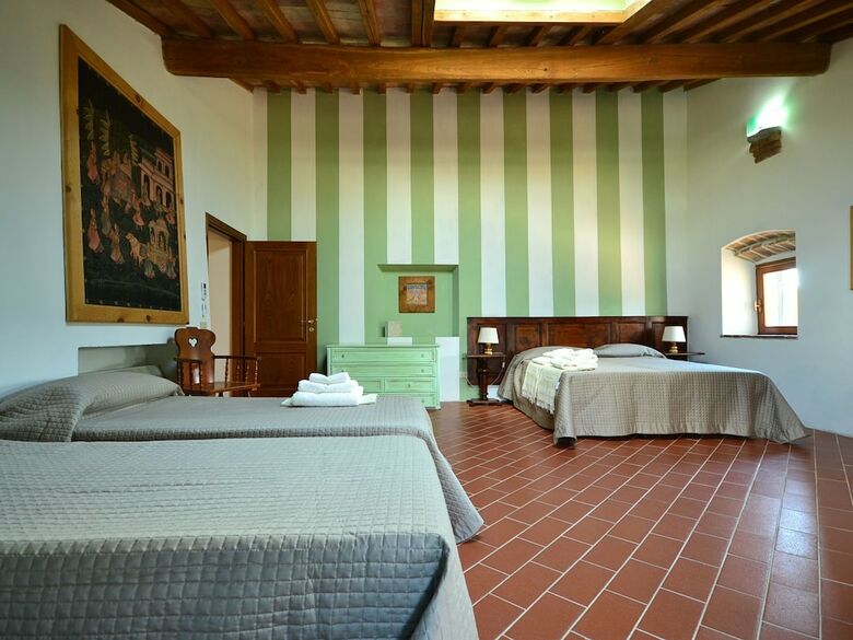 Spacious Holiday Home In Chianni With Private Swimming Pool