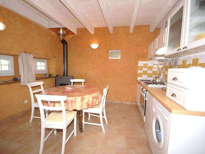 Cozy Home In Haut-du-them-ch�teau-lambert With Garden
