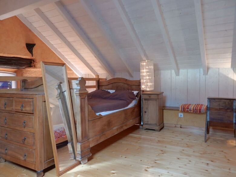 Cozy Home In Haut-du-them-ch�teau-lambert With Garden