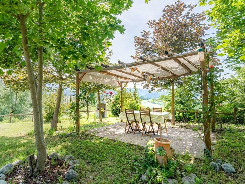 Nice Little Holiday Home With Swimming Pool
