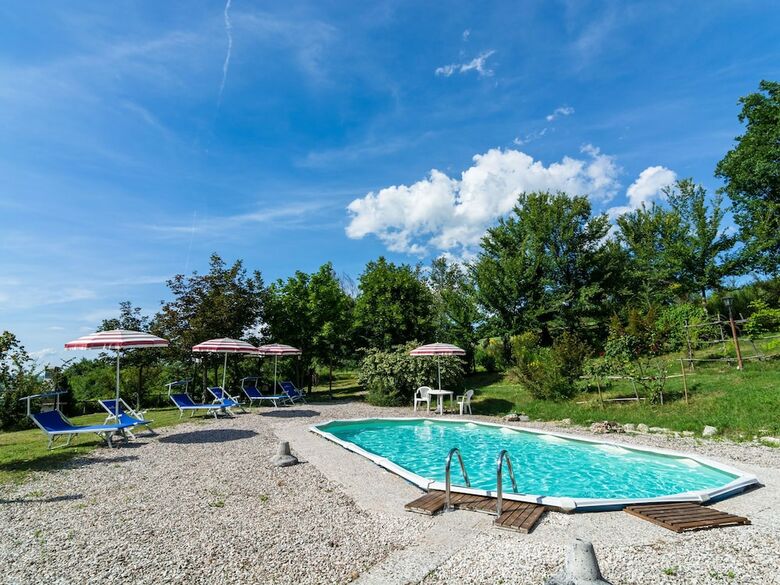 Nice Little Holiday Home With Swimming Pool