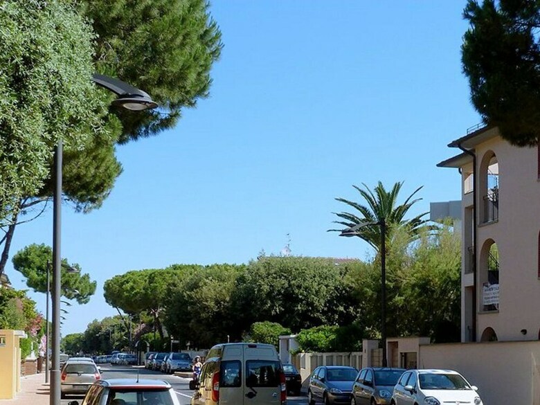 Monumental Villa On The Tuscan Coast, At The Sea
