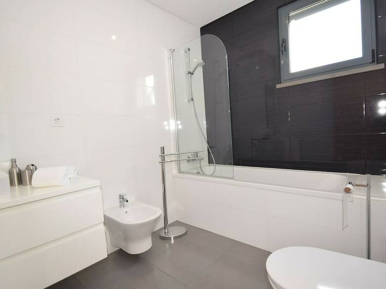 Lavish Villa In Foz Do Arelho With Private Swimming Pool