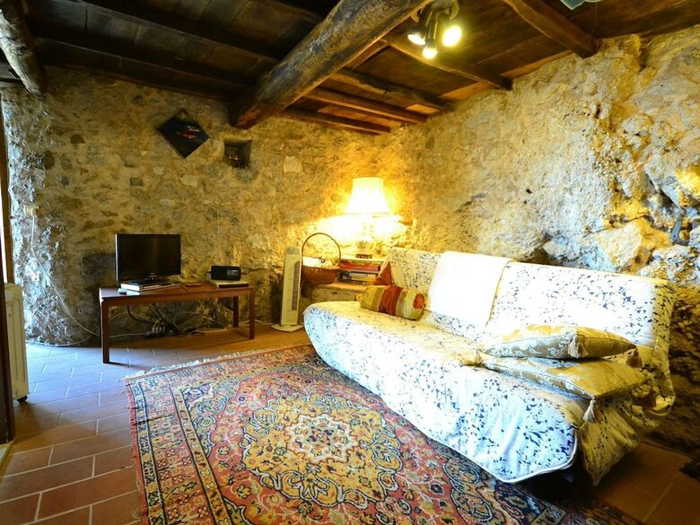Quiet And Fully Equipped Villa In The Apuan Alps, Tuscany