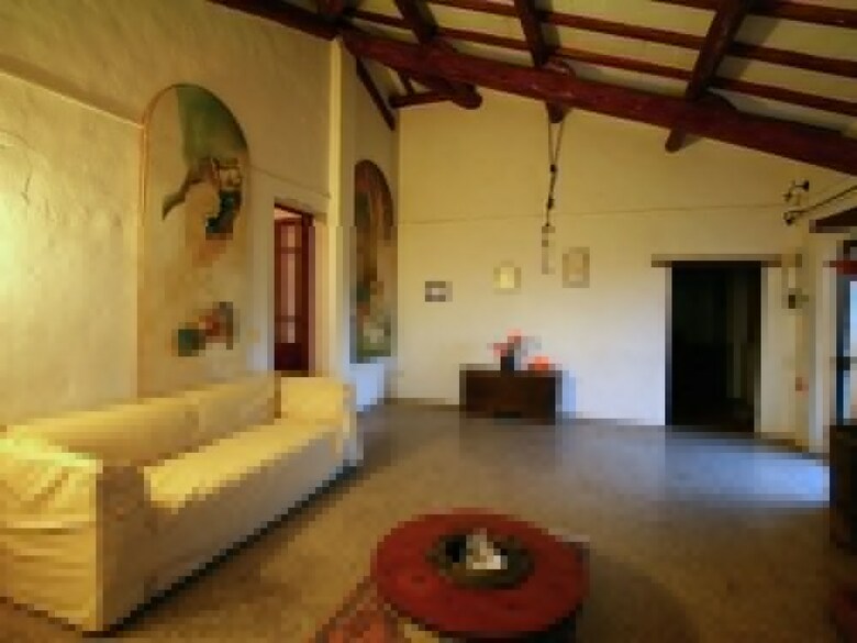 Rustic Cottage In Magione With Garden