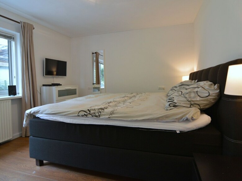 Peaceful Bungalow In Voorthuizen With Private Garden