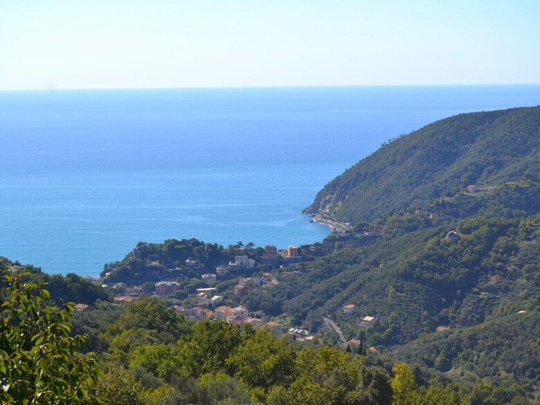 Cozy Holiday Home In Moneglia With Private Garden