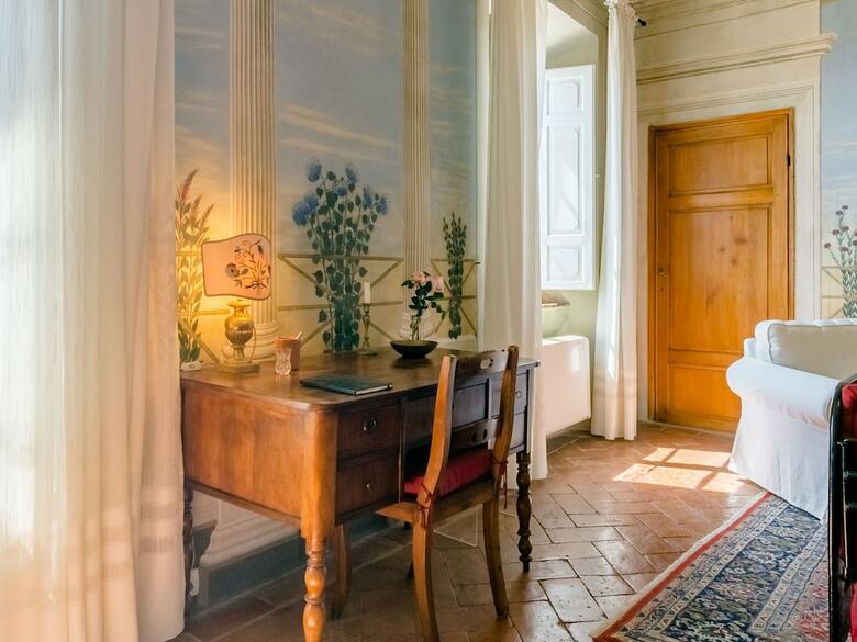 Vintage Holiday Home In Montecastelli Pisano With Terrace
