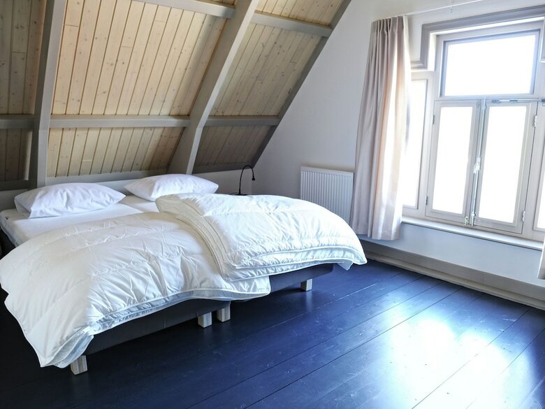 Heritage Holiday Home In Zoutkamp With Garden
