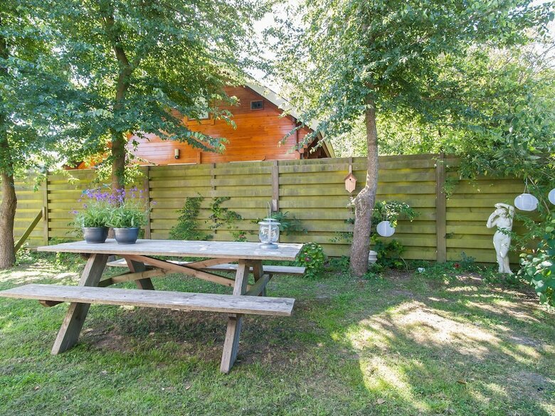 Charming Holiday Home In Warmenhuizen Amidst Nature