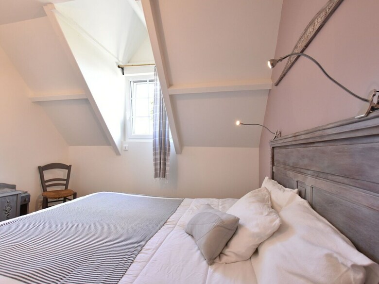Sunlit Holiday Home With Private Garden In Picardy
