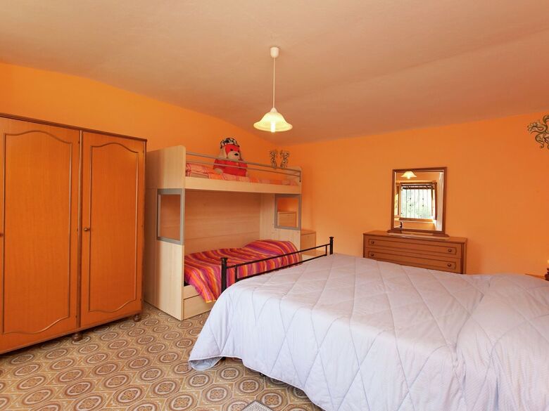 Welcoming Holiday Home In Molazzana With Private Pool