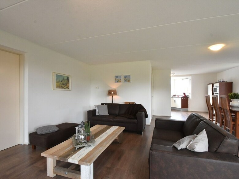 Peaceful Holiday Home In Zeewolde With Swimming Pool