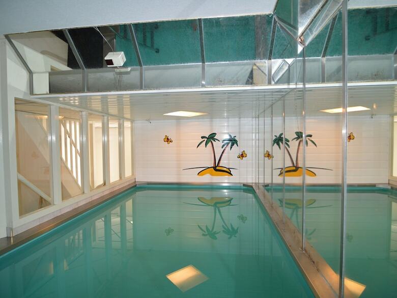 Luxurious Villa On Large Woody And Enclosed Terrain