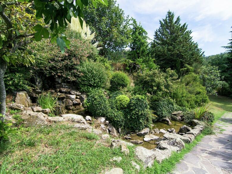 Appealing Holiday Home With Terrace, Garden, Swimming Pool