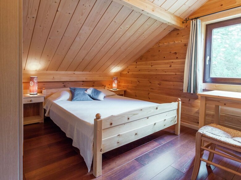 Cabana Modern Holiday Home In Vresse-sur-semois With Kayaking