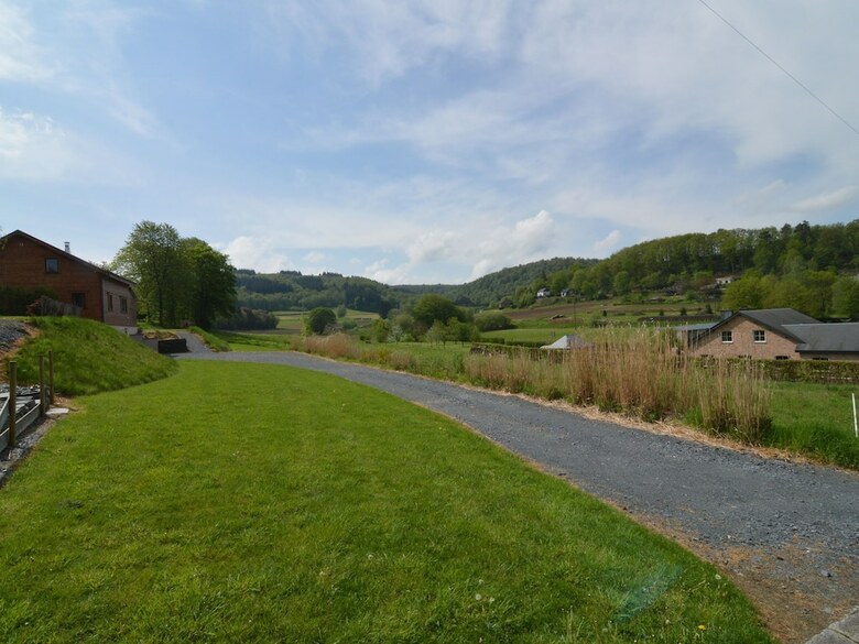 Cabana Modern Holiday Home In Vresse-sur-semois With Kayaking