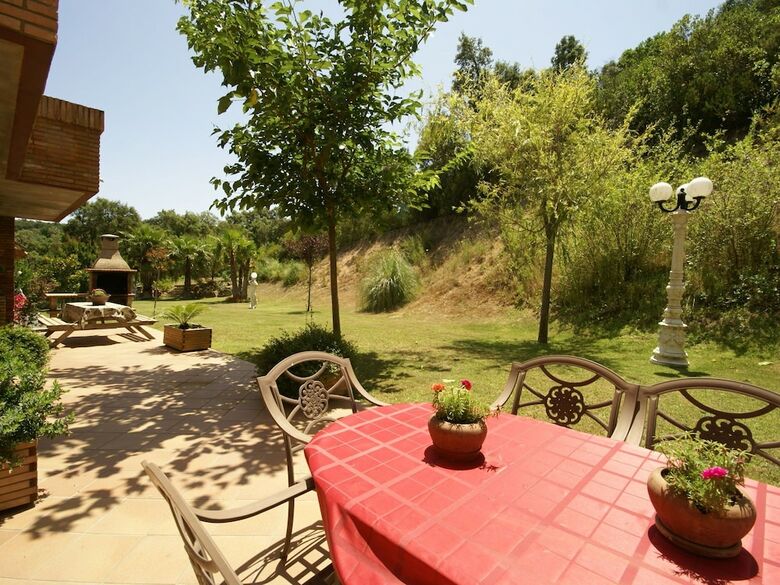 Modern Villa In Santa Cristina D'aro With Swimming Pool