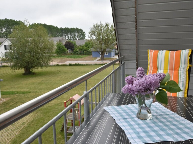 Luxurious Seaside Apartment In Pepelow