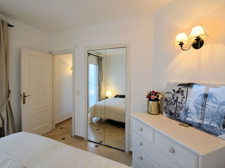 Luxury Apartment With Breathtaking Sea View Surrounded By Palm Trees!