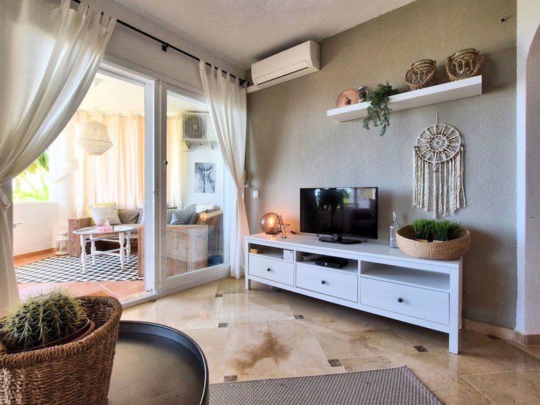 Luxury Apartment With Breathtaking Sea View Surrounded By Palm Trees!