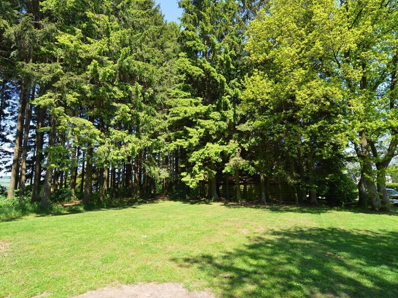 Welcoming Cottage Near Forest In Hatrival