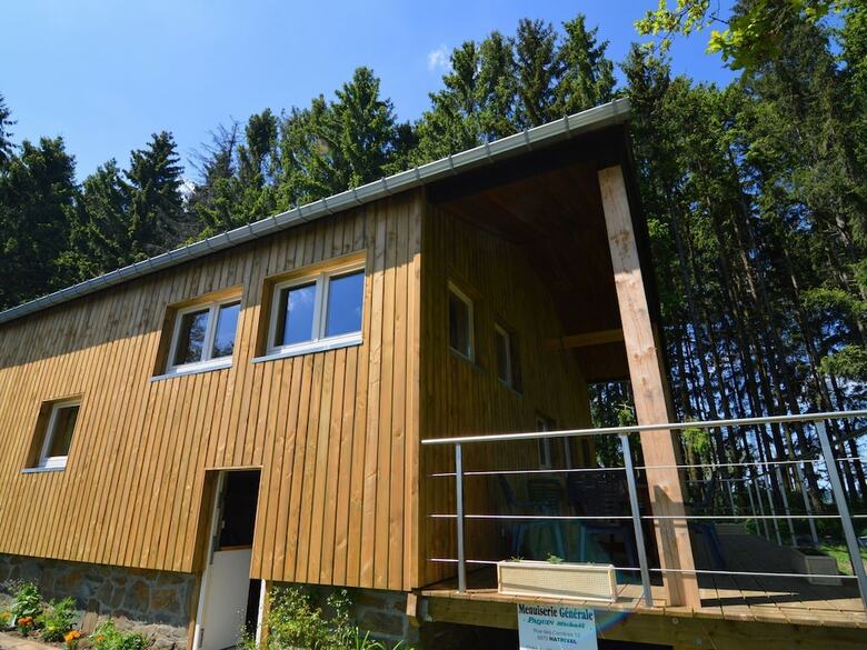 Welcoming Cottage Near Forest In Hatrival