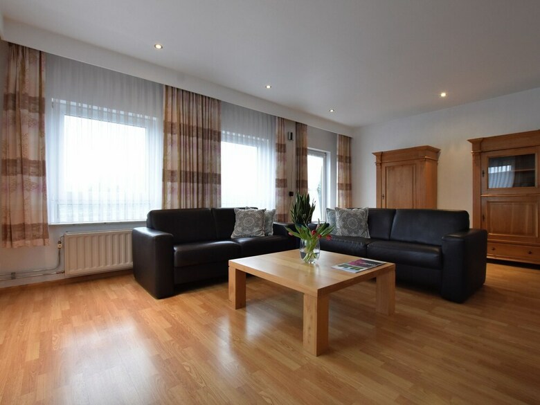 Spacious Apartment In Schin Op Geul Near The River