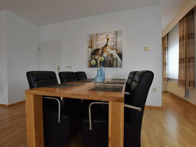Spacious Apartment In Schin Op Geul Near The River